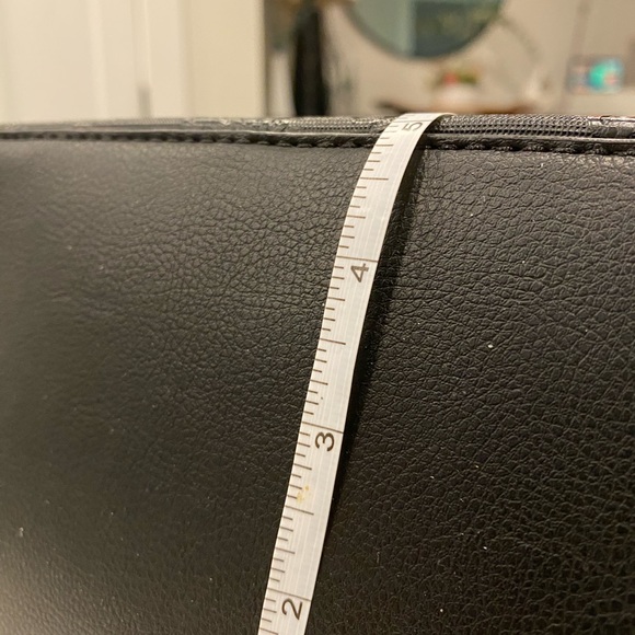 Susen | Handbag purse I Black with gold details | Bonus change purse | New - Picture 12 of 12